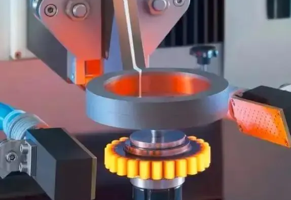 中频感应加热炉进行淬火所感应器的结构